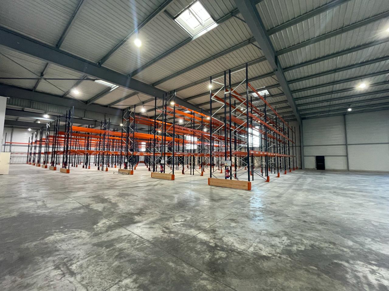 Local d'activité Noyal-Châtillon-sur-Seiche 3210m² Location local d'activité Noyal-Châtillon-sur-Seiche Ille-et-Vilaine OLACT2531637 14